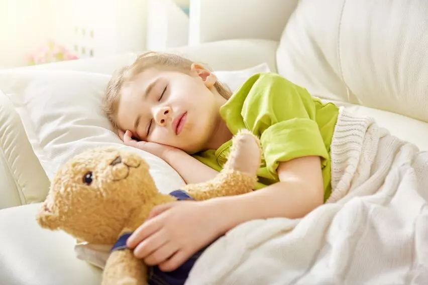 Здоровая осанка, или как нужно спать детям