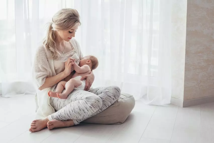 Ученые: Ласковый голос матери может облегчать боль у младенцев